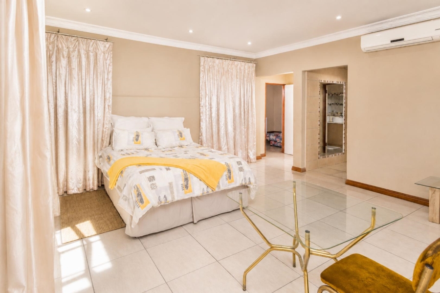 4 Bedroom Property for Sale in Kosmos Ridge North West